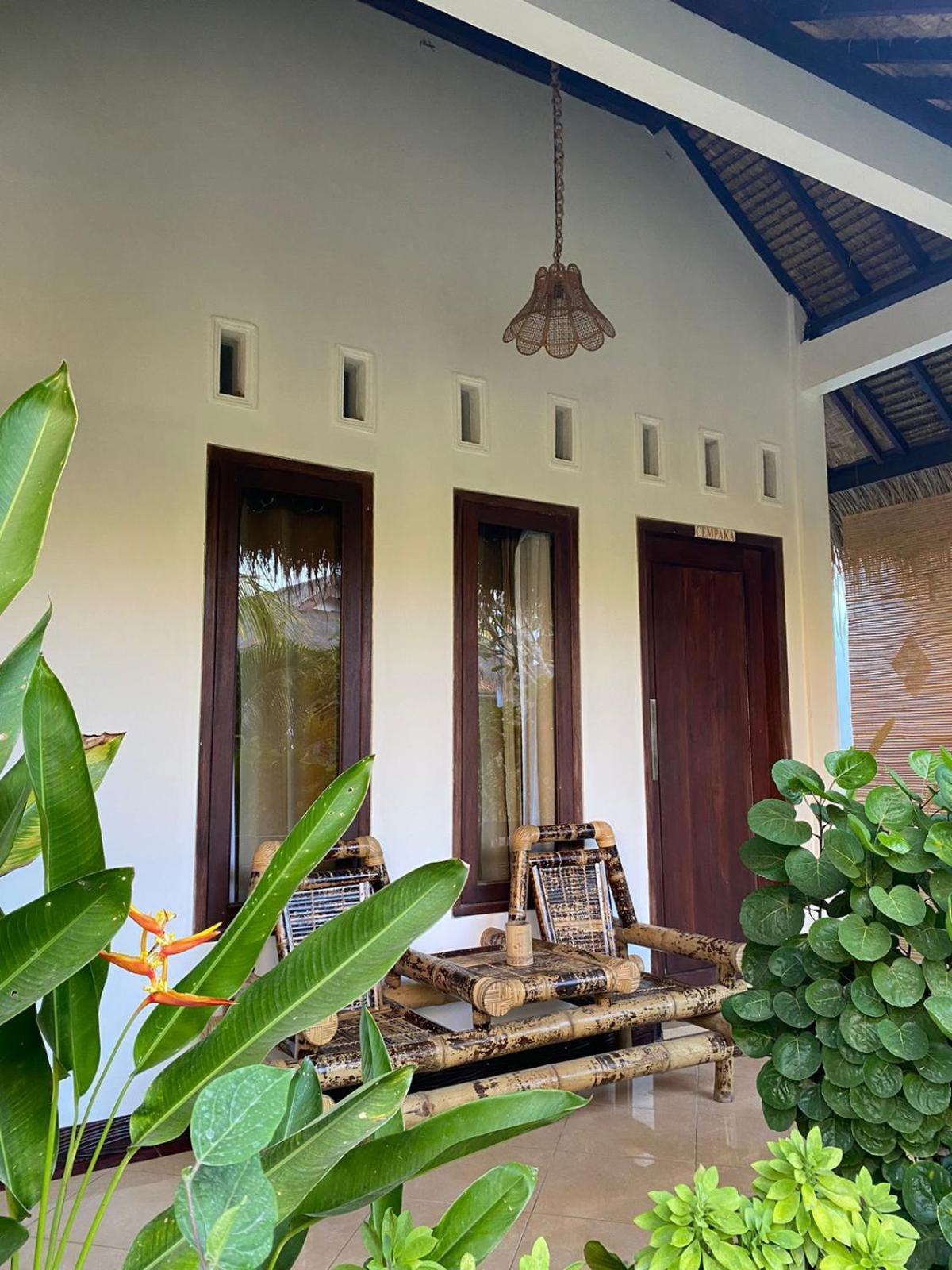 Cewin's * Kuta (Lombok)