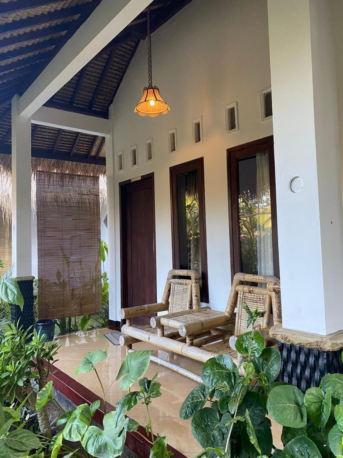 Cewin's * Kuta (Lombok)